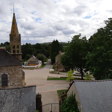 L'ancien Presbytere * Lescouet-Gouarec
