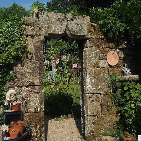 Couette-café L'ancien Presbytere Lescouet-Gouarec